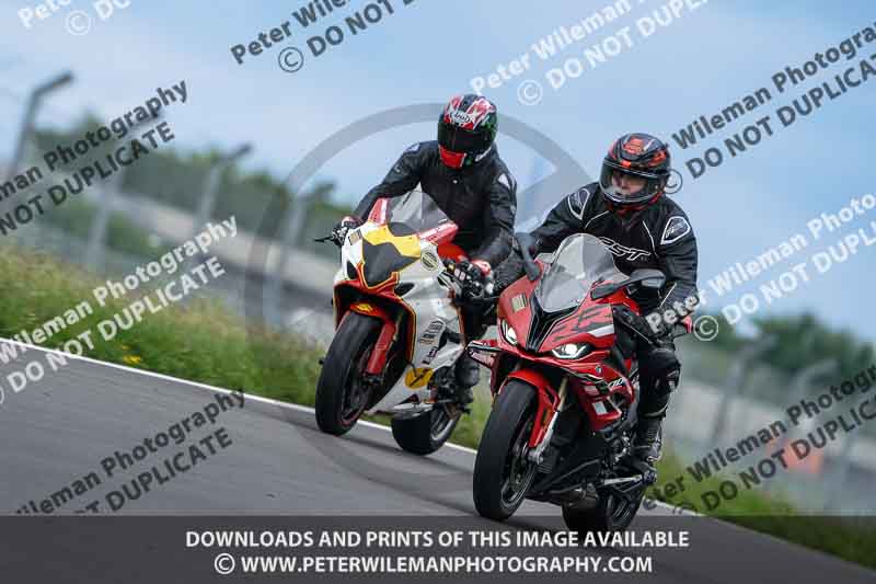 donington no limits trackday;donington park photographs;donington trackday photographs;no limits trackdays;peter wileman photography;trackday digital images;trackday photos